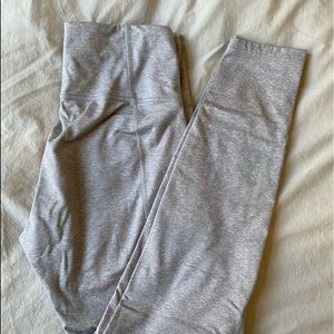 Size Medium Old Navy Active Workout Leggings